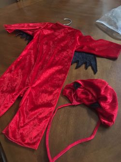 Costume $5