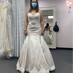 Wedding dress Allure Bridals