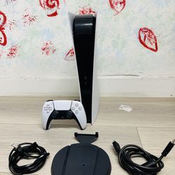 Sony PlayStation 5 - 825GB Digital Version ( Used Very New )