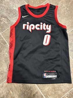 2 dame jerseys