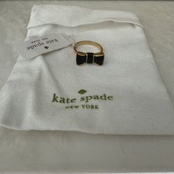 Kate Spade Gold Tone/Black Bow Ring Size 7
