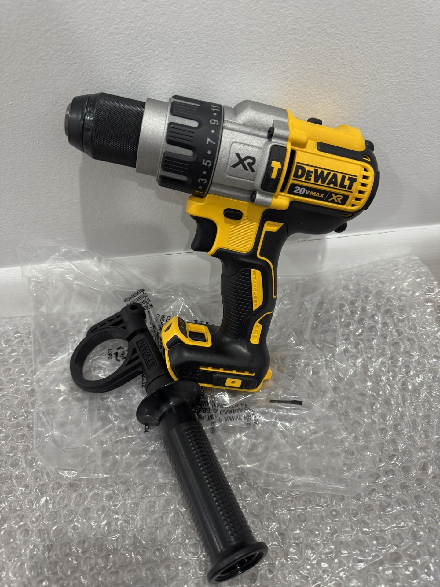 Dewalt 20-Volt XR “1/2” Hammer Drill 3 Speed TOOL ONLY 