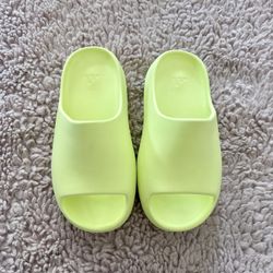 Adidas- Yeezy Slides - Glow Green- Size 2Y 