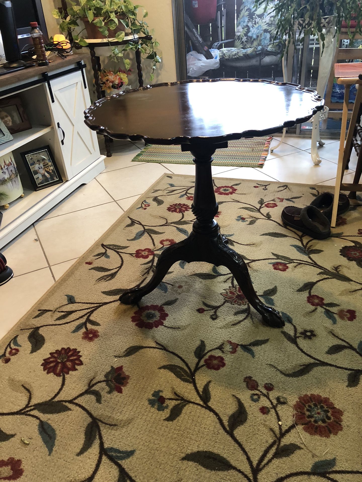 Antique Round Table