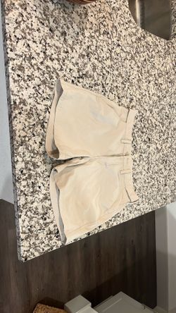 HUK khaki shorts size medium