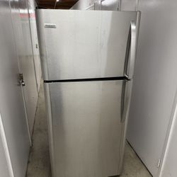 Frigidaire Refrigerator Fridge With Freezer Free Local Delivery/30 Day Warranty