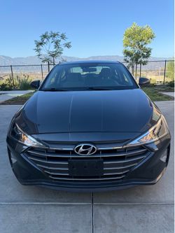 2020 Hyundai Elantra