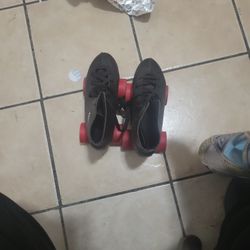 Chicago Skates  Black Size 4