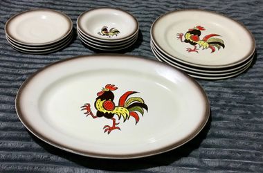 Vintage Poppytrail by Metlox Rooster Dinnerware.