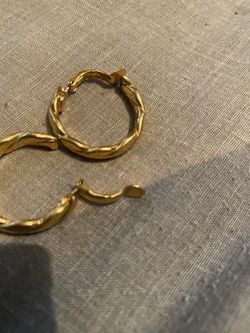 Gold loops