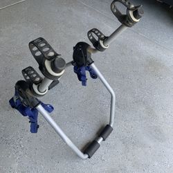 Thule Bike Rack / 2 Bikes / Trunk Mount - EC!