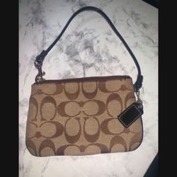 COACH WRISTLET WALLET 
