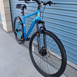 SCHWINN HYBRID BIKE 21 SPEEDS TIRE 700C LIKE NEW 