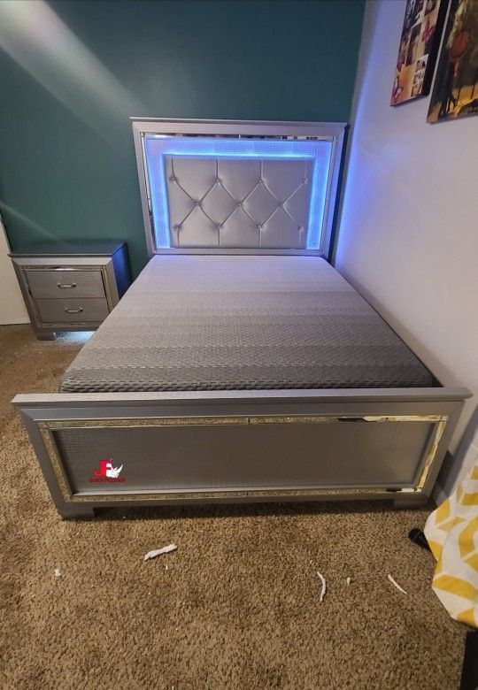 Brand New! 7pc Queen/king Bedroom Set😍/ Take it home with Only $39down/ Hablamos Español Y Ofrecemos Financiamiento 🙋🏻♂️