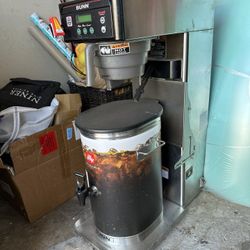 BUNN Infusion Series Commercial Coffee Brewer w/ illy Cold Brew Dispenser