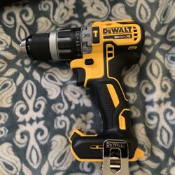 Dewalt Xr 1/2 Hammer Drill 