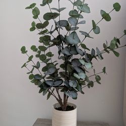 Home Decor - Artificial tree
