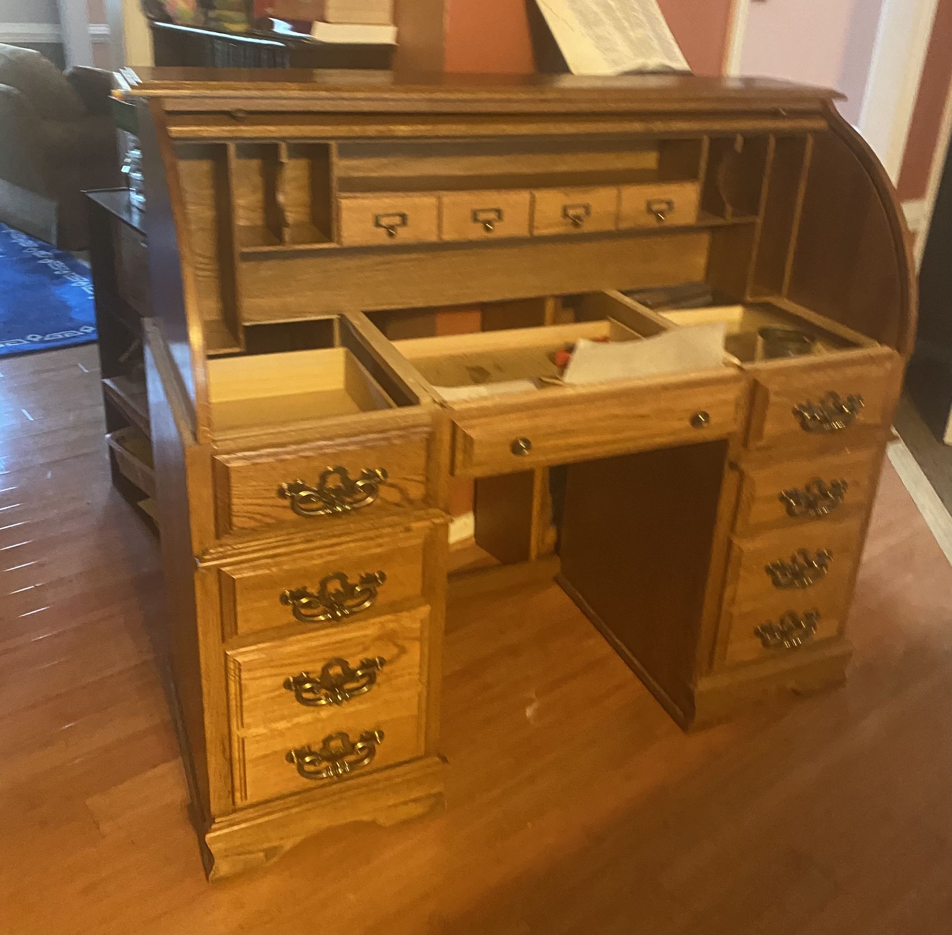 *FREE* Rolltop Desk (Minus Desktop)