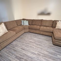 Broyhill  Sectional Sofa