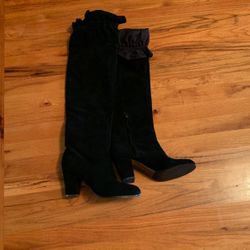 Libby Edelman Black Suede Size 8-1/2