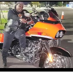 HARLEY DAVIDSON CVO 2009 SCREAMING EAGLE