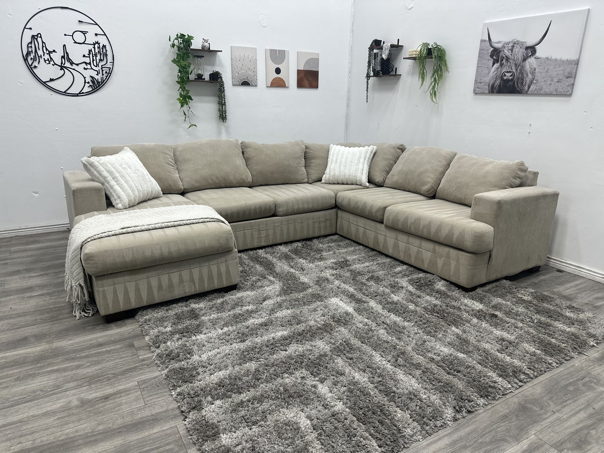 Living Spaces Cream Sectional Couch - Free Delivery