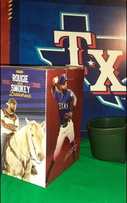 Texas Rangers Bobblehead & Stadium seat Cup Holder 