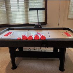 Air Hockey Table