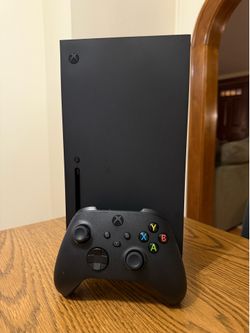 Xbox Series X (black) 1TB SSD – Excellent Condition – New Power Cord Included