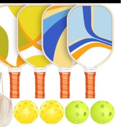 Pickleball Paddle Set of 4 with Balls