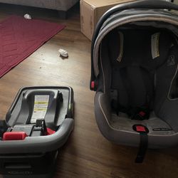 Graco Car seat 