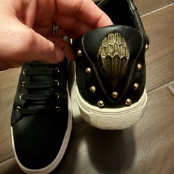 KURT GEIGER SIZE 10