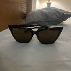 Brand New pair of authentic Balenciaga BB0046S sunglasses.