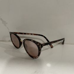 Tortoiseshell Frame Sunglasses 