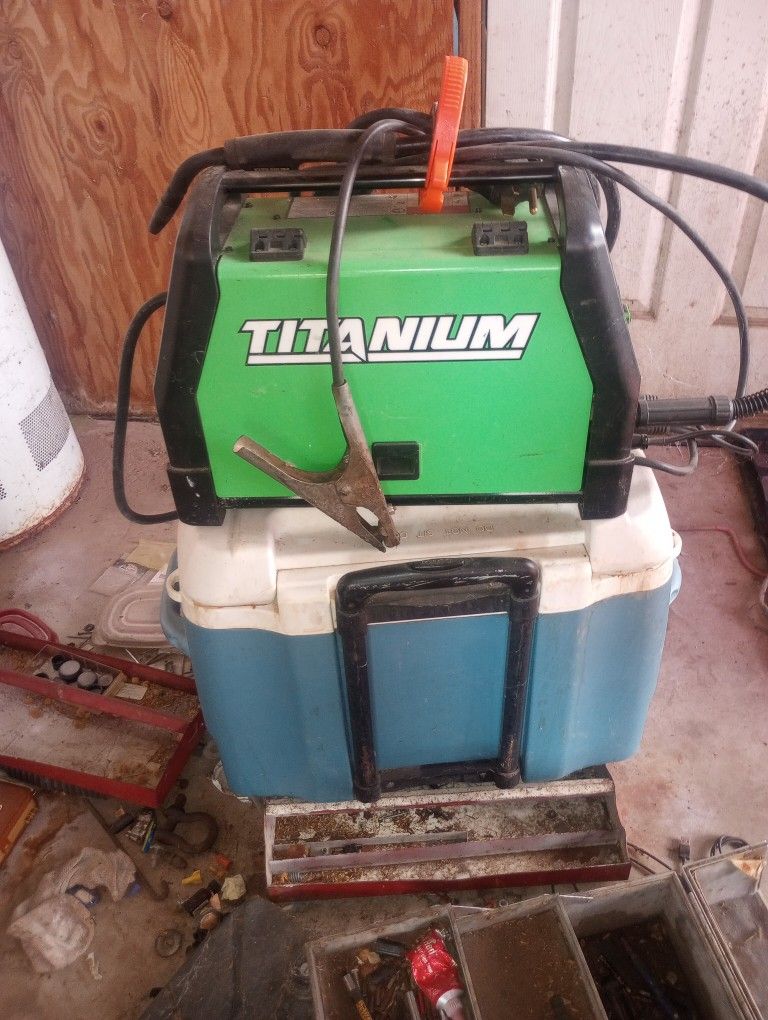 Titanium Mig 170 Welder