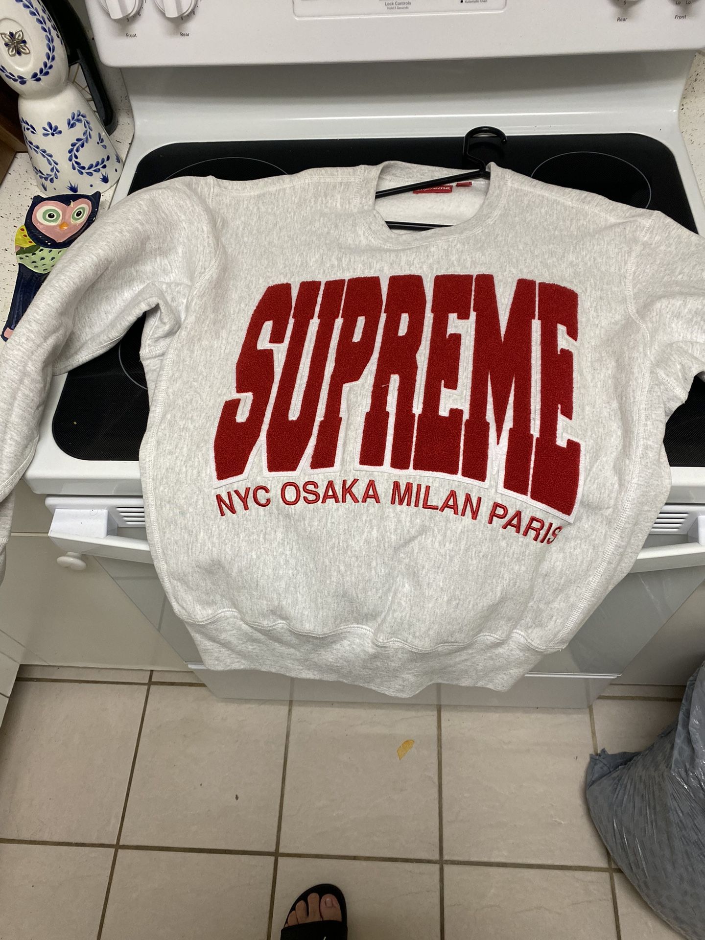 SUPREME Long Sleeve.
