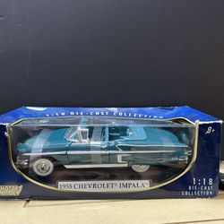 Motormax 1958 Chevy Impala Blue Convertible Diecast  1:18 No. 73112 NIB