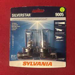 9005 Sylvania Silverstar Headlight Bulb