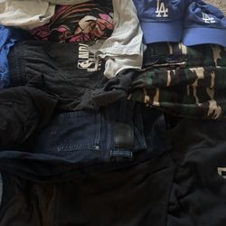 MENS CLOTHING 20pcs+ SIZE LARGE/XL