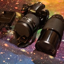 Cámara. Nikon Af. Nikkor