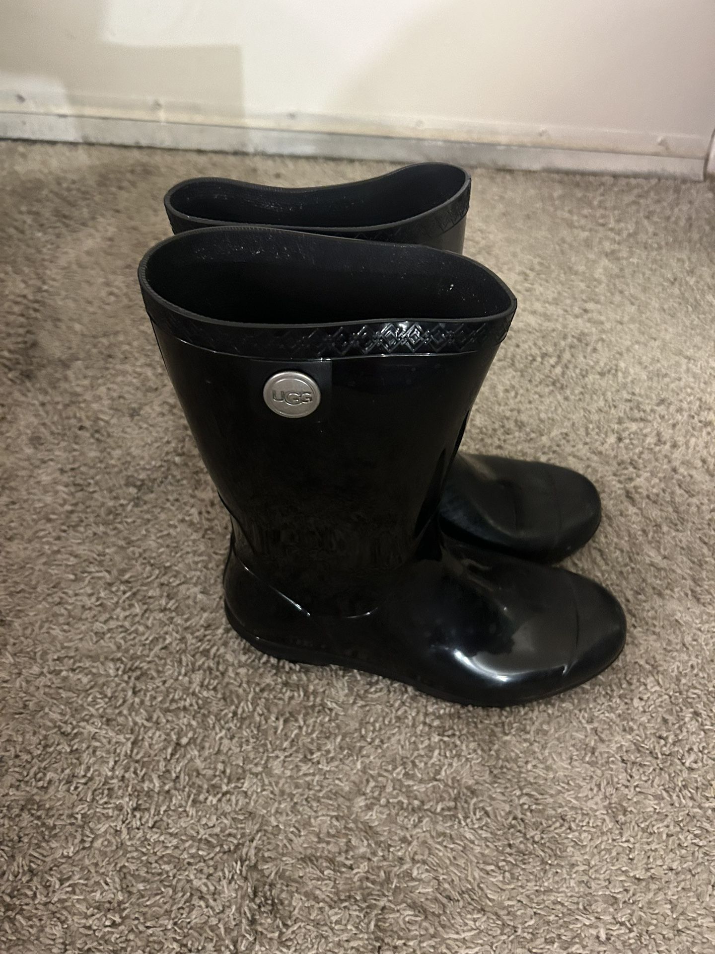 UGG Rainboots 