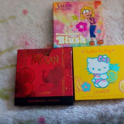 Makeup palletes