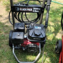BlackMax 2500 Pressure Washer Very Good 