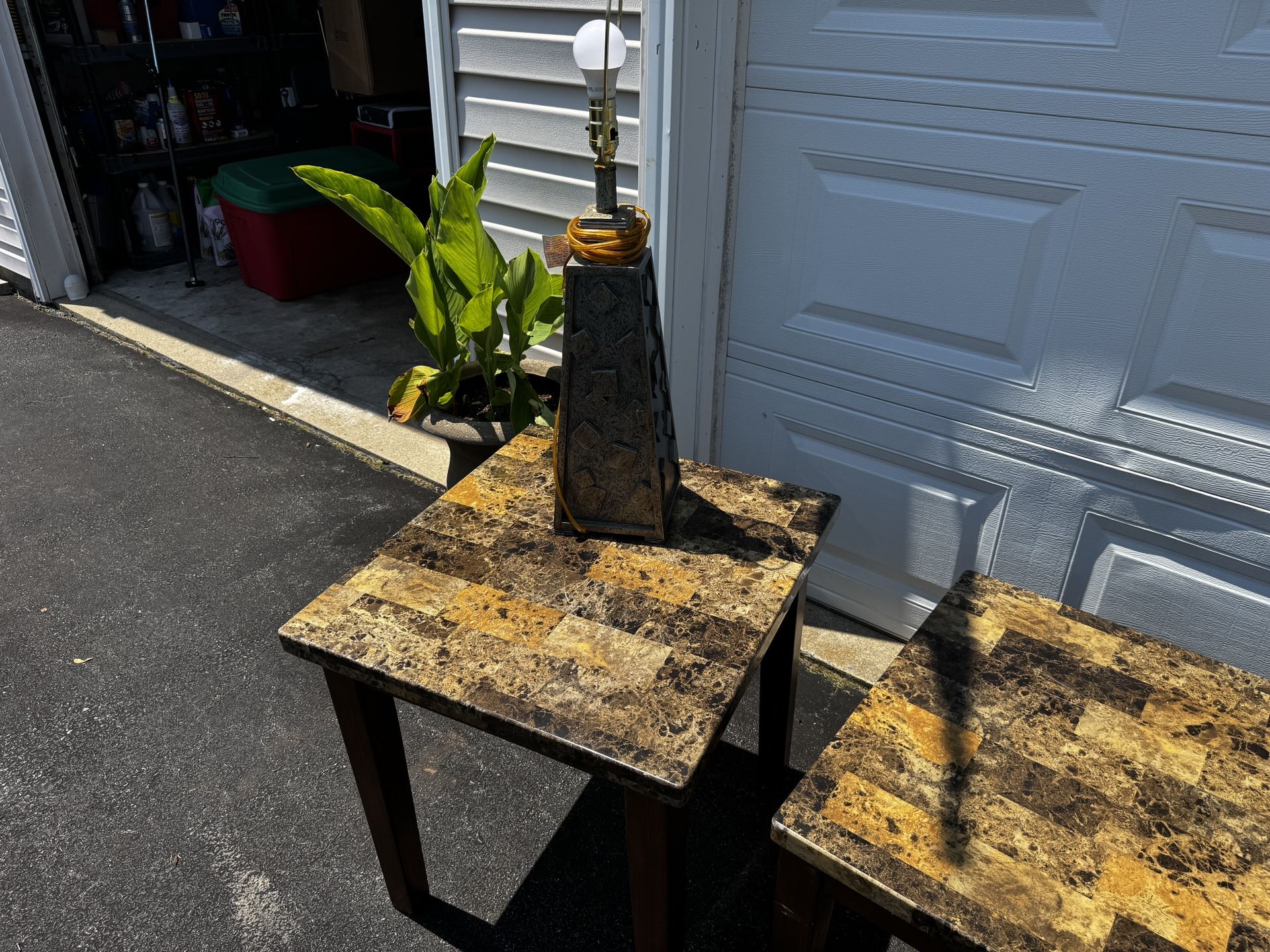 Faux Marble Coffee Table 2 Lamps 2 End Tables