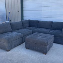 6 PIECE MODULAR SECTIONAL WITH OTTOMAN 