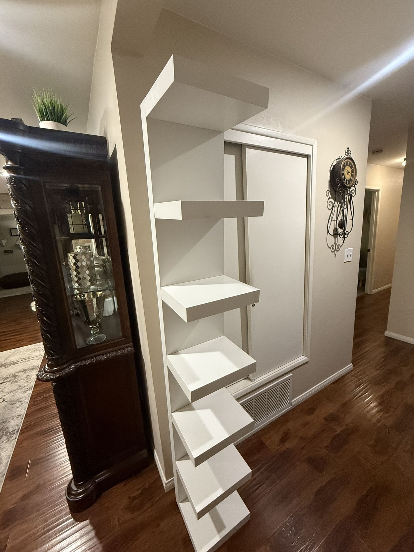 Corner Shelf