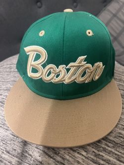  Celtics SnapBack Never Worn Hat