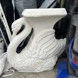 Statute  Dove  Flat 