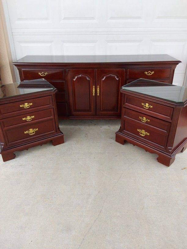 Dresser And Tables