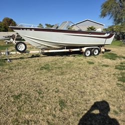 Twenty two foot starcraft super sport v five